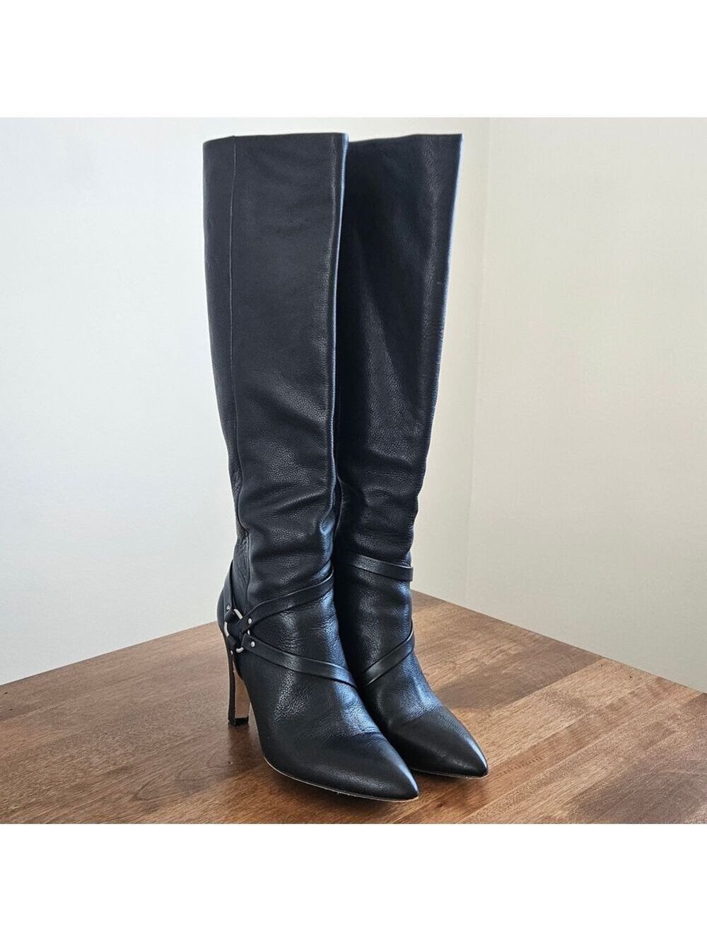 Elegant Black Knee-High Women's Boots
